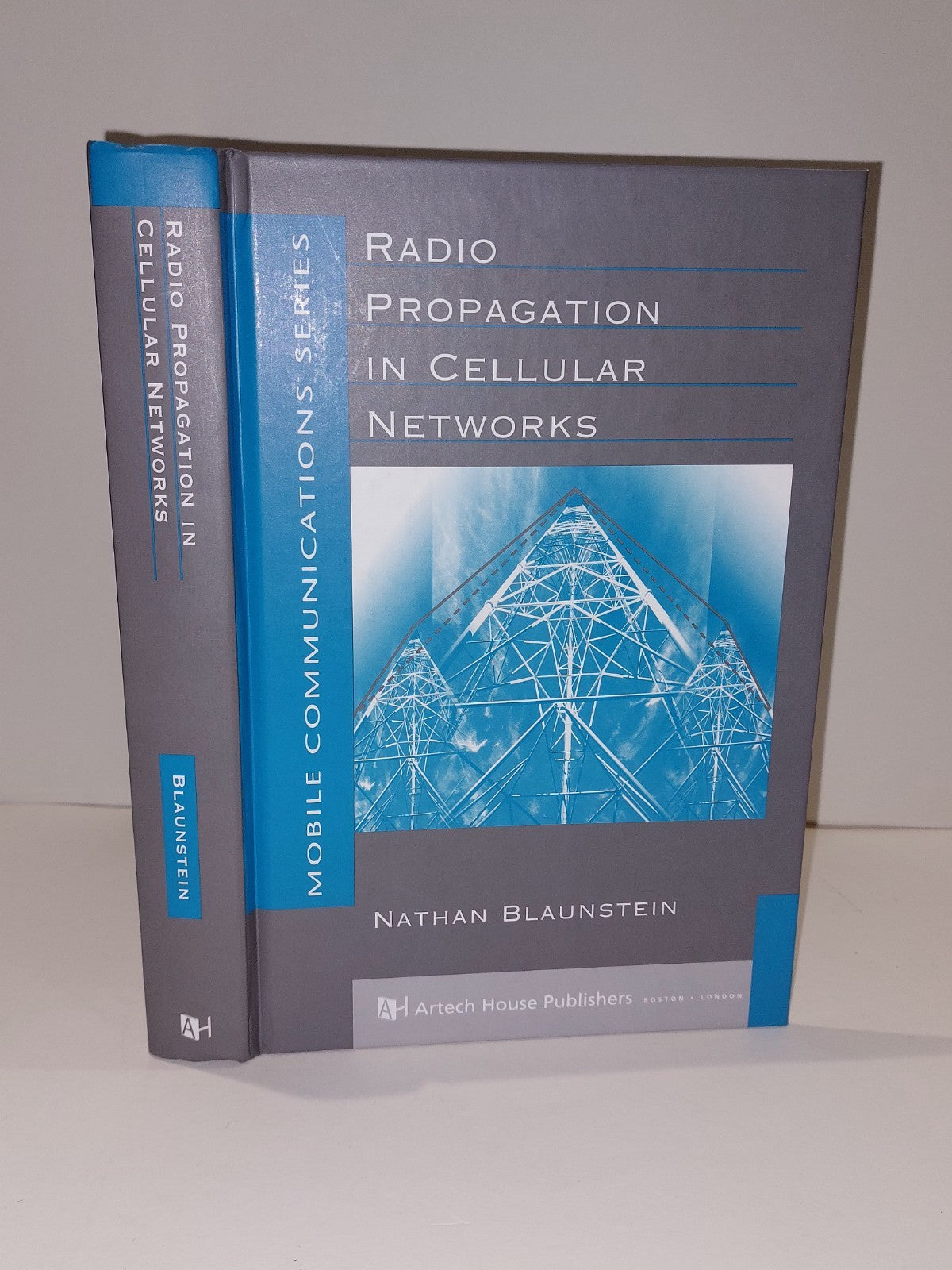 Radio Propagation in Cellular Networks by Nathan Blaunstein (1999, Hardcover)0