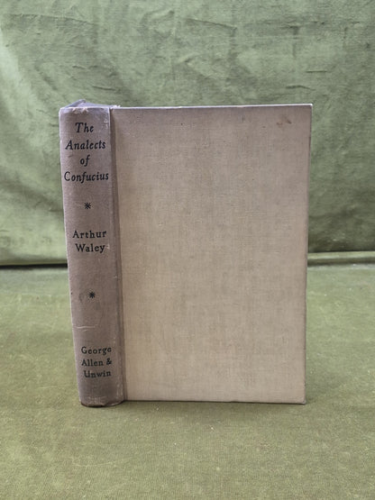 The Analects of Confucius trans Arthur Waley , Allen & Unwin 1938 1st English Ed0