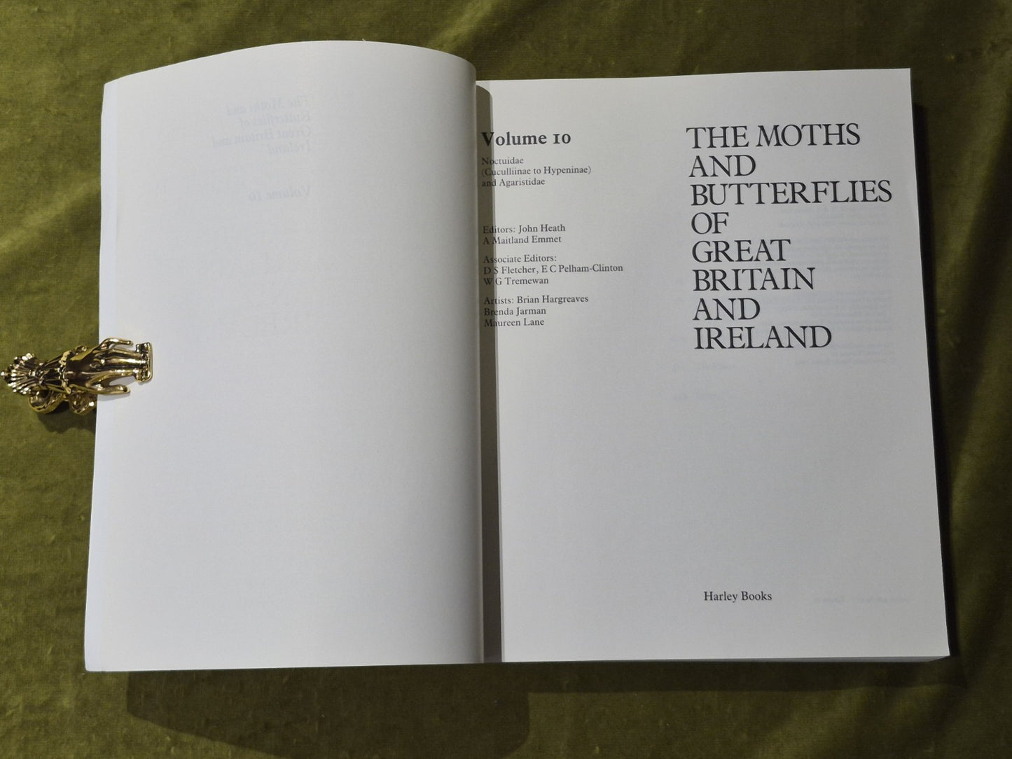The Moths and Butterflies of Great Britain & Ireland Vol.10 Paperback1