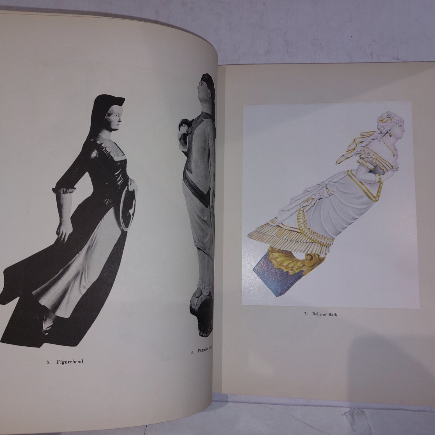 American Folk Art in wood, metal and stone. Jean Lipman 1st Edition 9