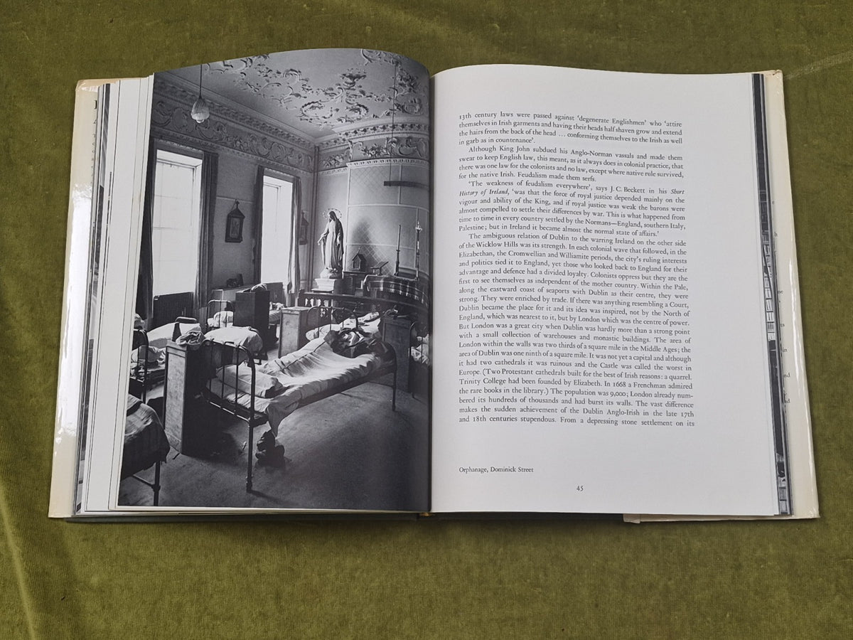 DUBLIN: A PORTRAIT By V S Pritchett & Evelyn Hofer , The Bodley Head 19677