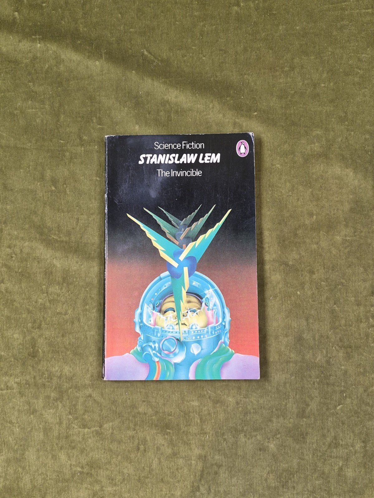The Invincible by Stanislaw Lem. Penguin Books. 1976.0