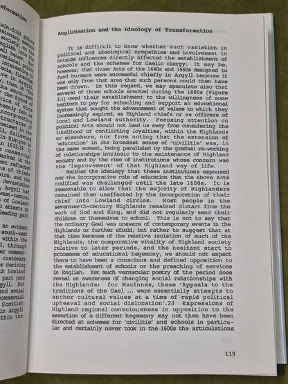 Gaelic Scotland : The Transformation of a Cultural Region. Charles W. Withers HB5