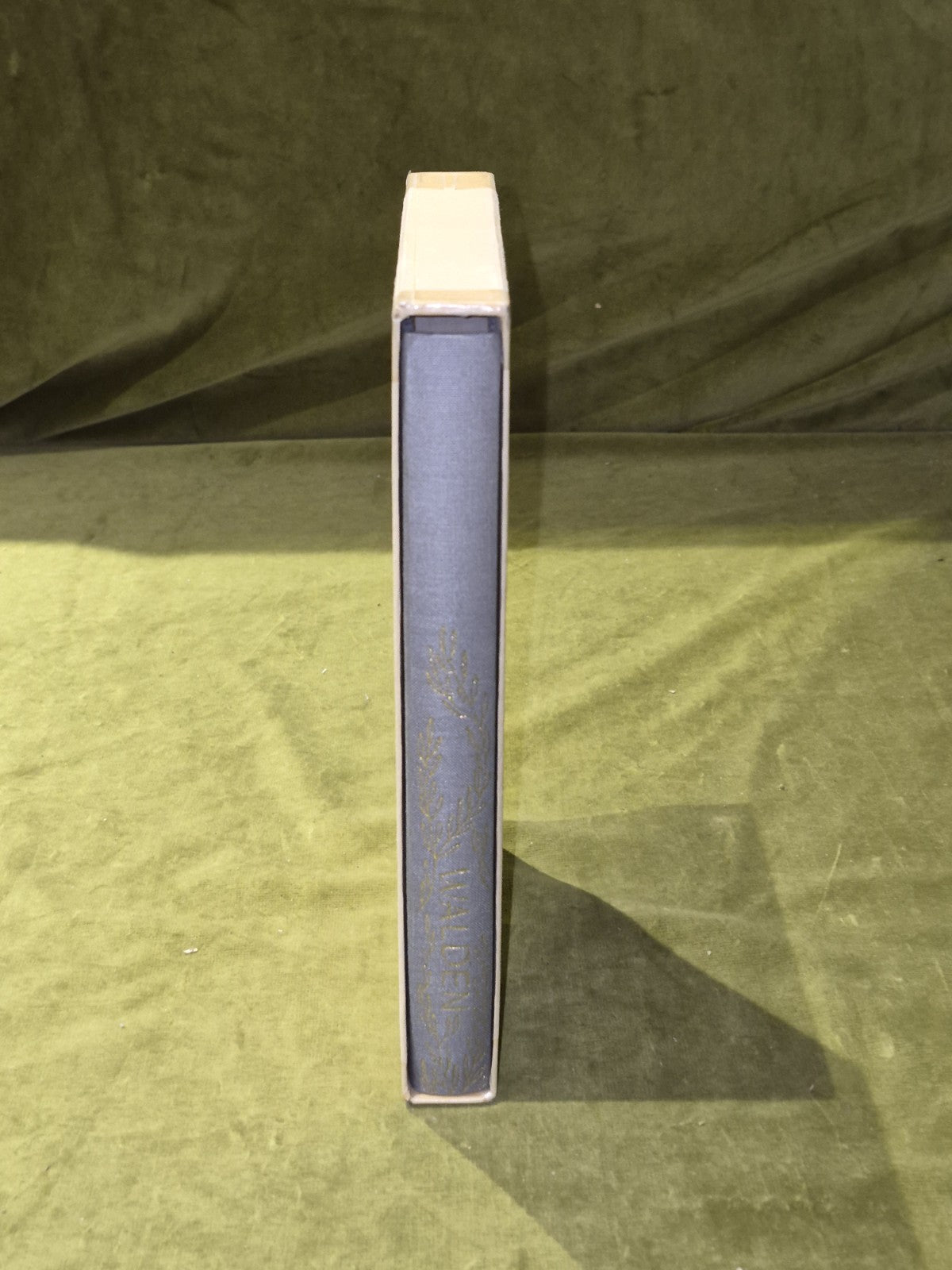 Walden Thoreau Folio Society 1980 Hardback Book0
