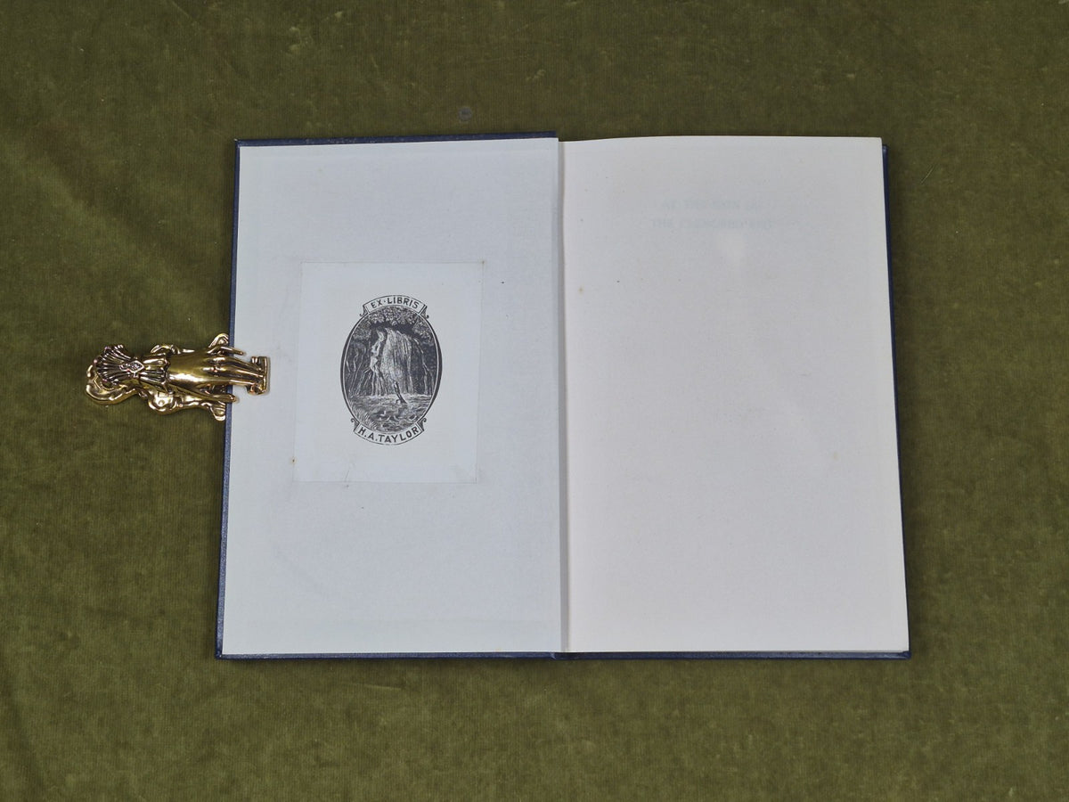 At The Sign of the Clenched Fist by Fionn Mac Colla 1st 1967 M Macdonald3