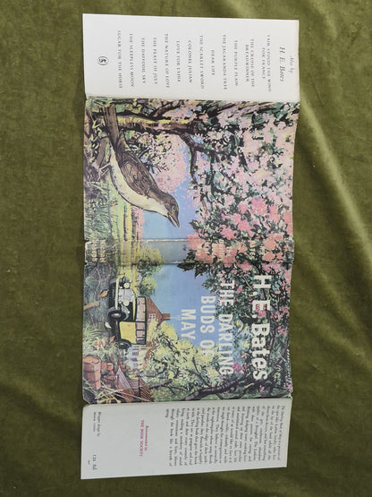 H E BATES / The Darling Buds of May 1st Edition Fifth Impression2