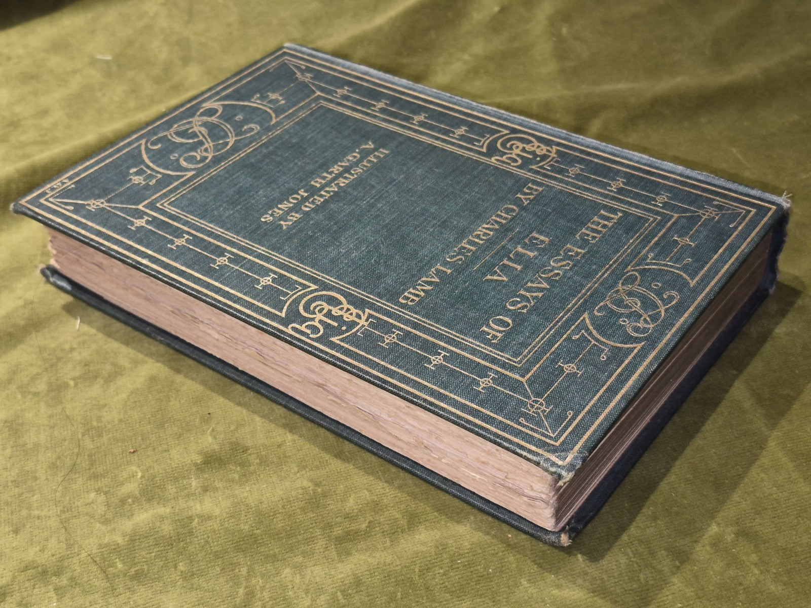 Essays of Elia by Charles Lamb illus. A. Garth Jones (1902)5