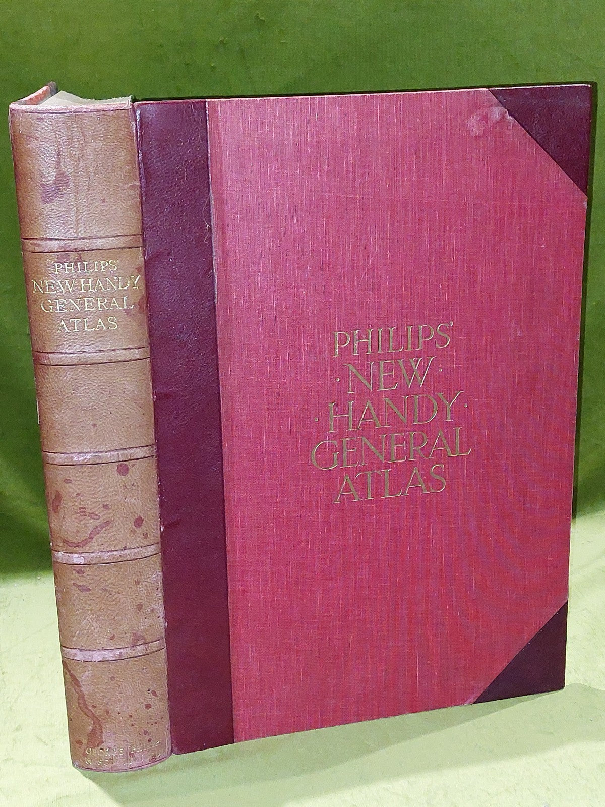 Philips' New Handy Atlas and Gazetteer - 19210