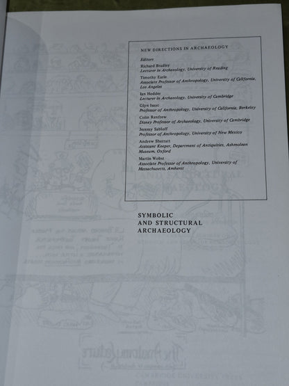 Symbolic and Structural Archaeology Hodder Paperback Cambridge (1982)3