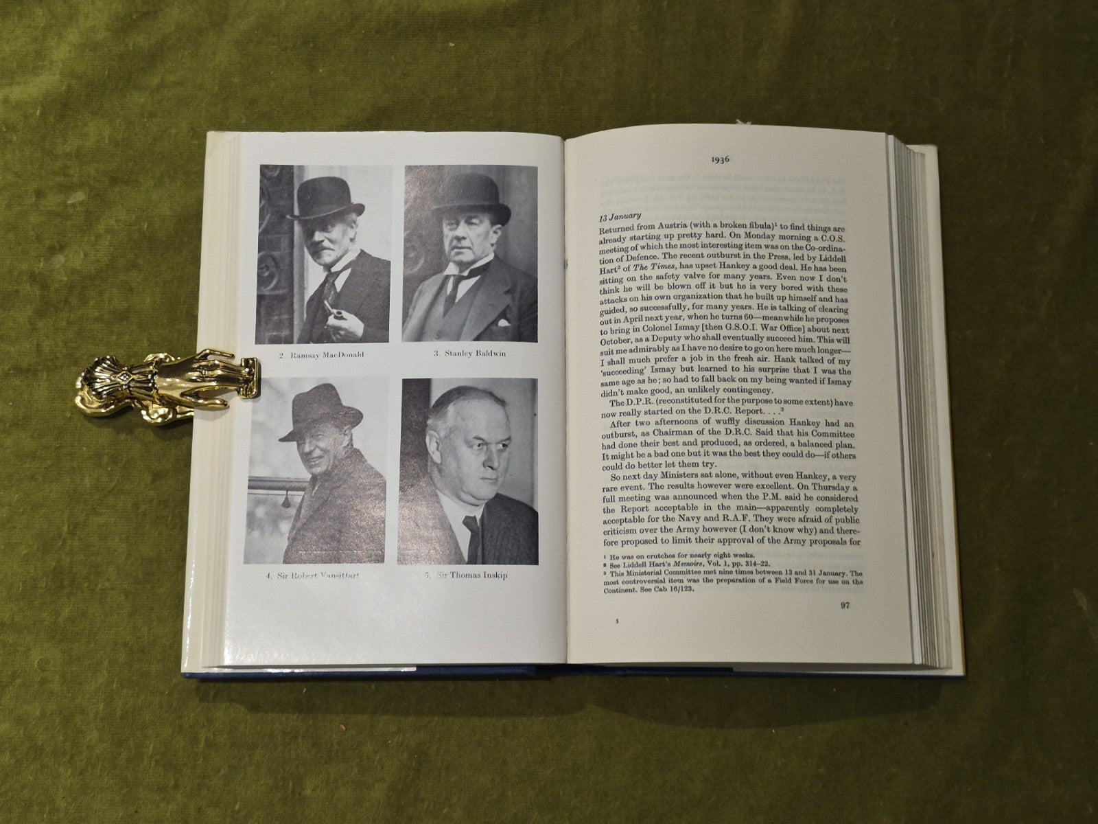Chief of Staff : Sir Henry Pownall -Brian Bond , Leo Cooper 2 Vols 19725