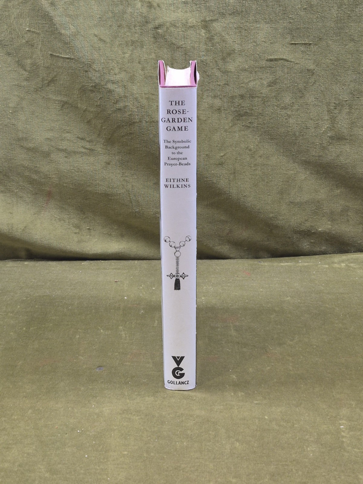 THE ROSE-GARDEN GAME by EITHNE WILKINS - GOLLANCZ 1969 - HARDBACK DUSTWRAPPER2