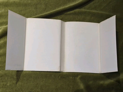 MacDonald, John D.  (1969 First UK Edition Hardback) Cry Hard, Cry Fast4