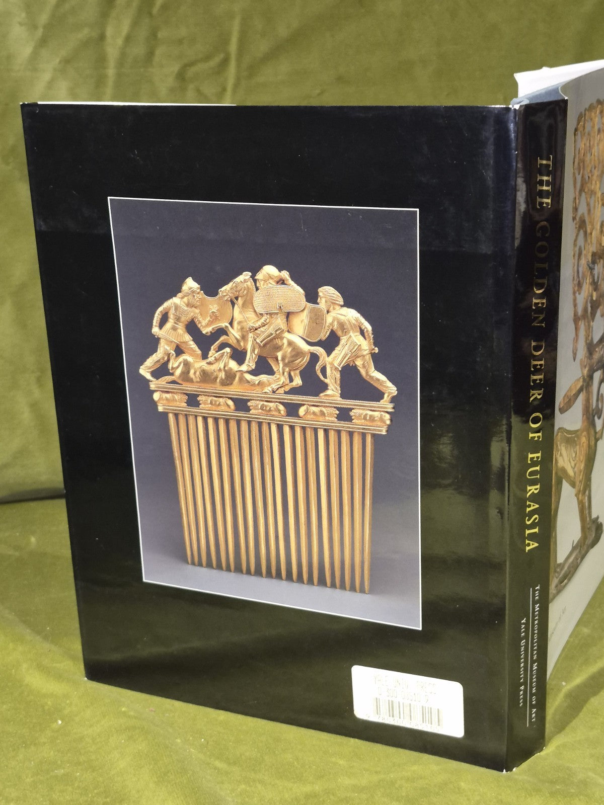 The Golden Deer of Eurasia  (2000) Joan Aruz & Ann Farkas Hardback Dustjacket2