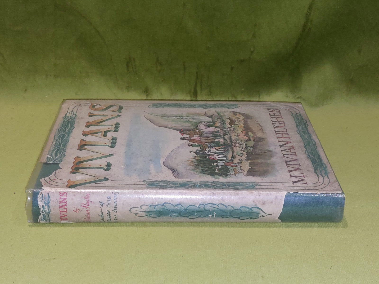 Vivians by Mary Vivian Hughes First Edition 1935 [Oxford University Press] Hb1