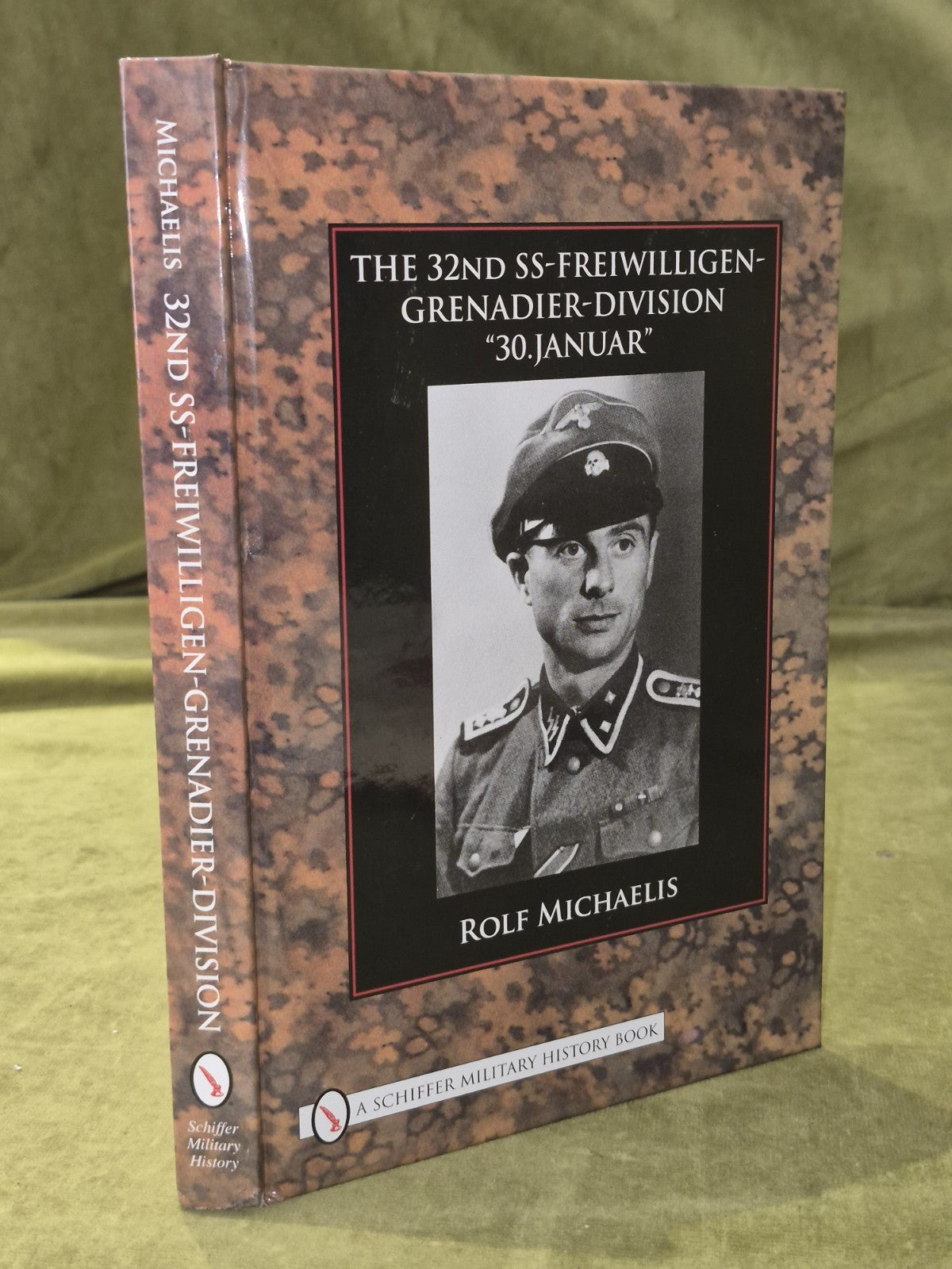 The 32nd SS - Freiwilligen - Grenadier - Division : 30 Januar by Michaelis, Rolf0