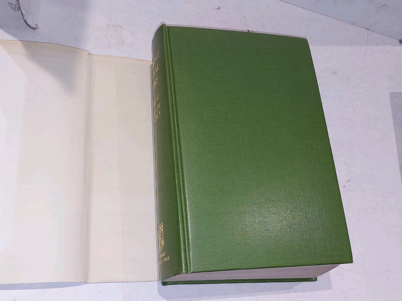 The Cambridge Medieval History Vol. 5 & 6 1964 Harback Dustjacket Papacy Victory5