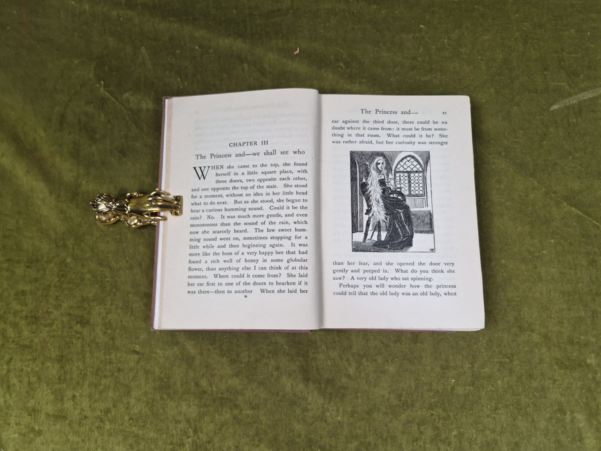 The Princess & Curdie + Princess & the Goblin - George Macdonald , Blackie7