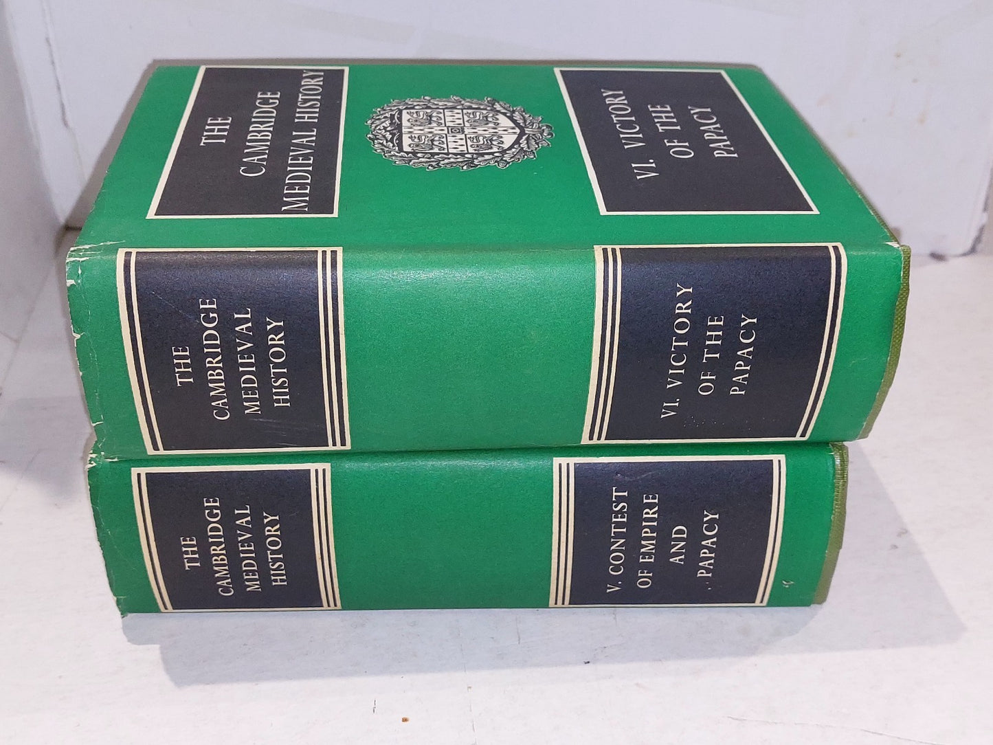The Cambridge Medieval History Vol. 5 & 6 1964 Harback Dustjacket Papacy Victory1