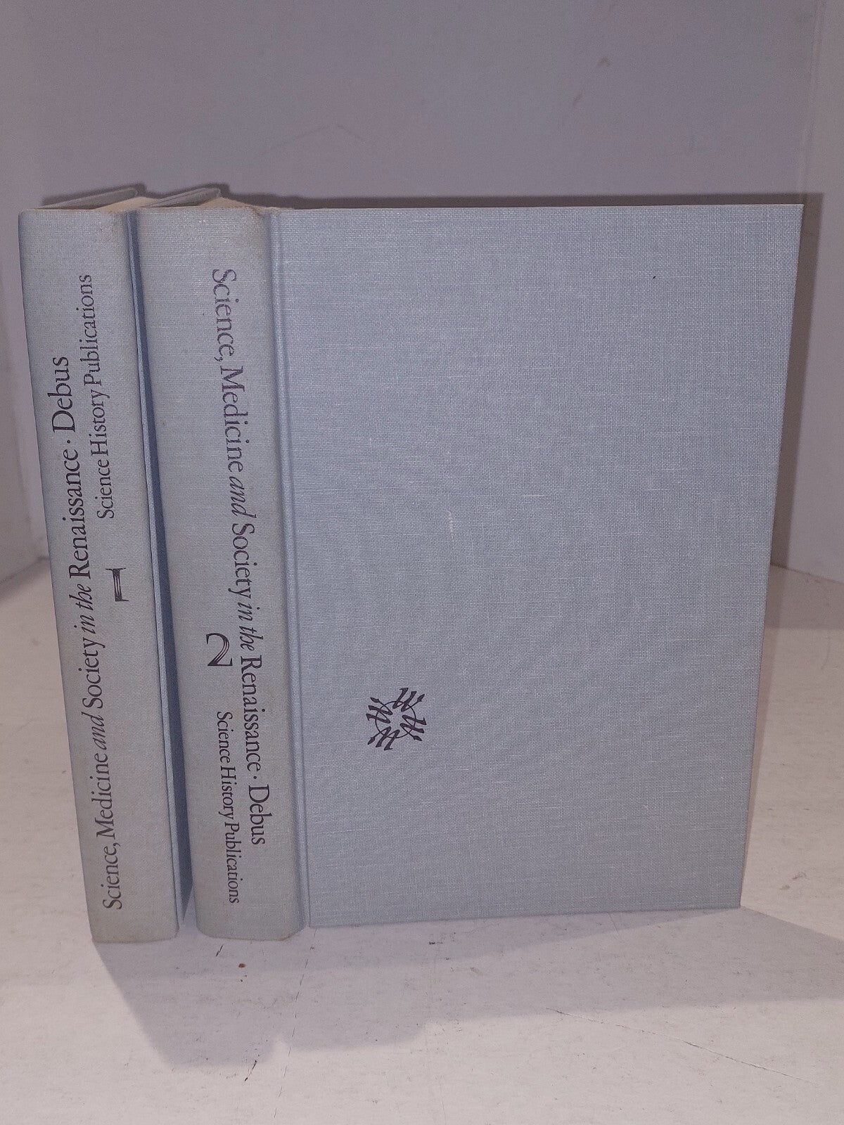 Science medicine and society in the Renaissance (1972) Allen Debus With Slipcase3