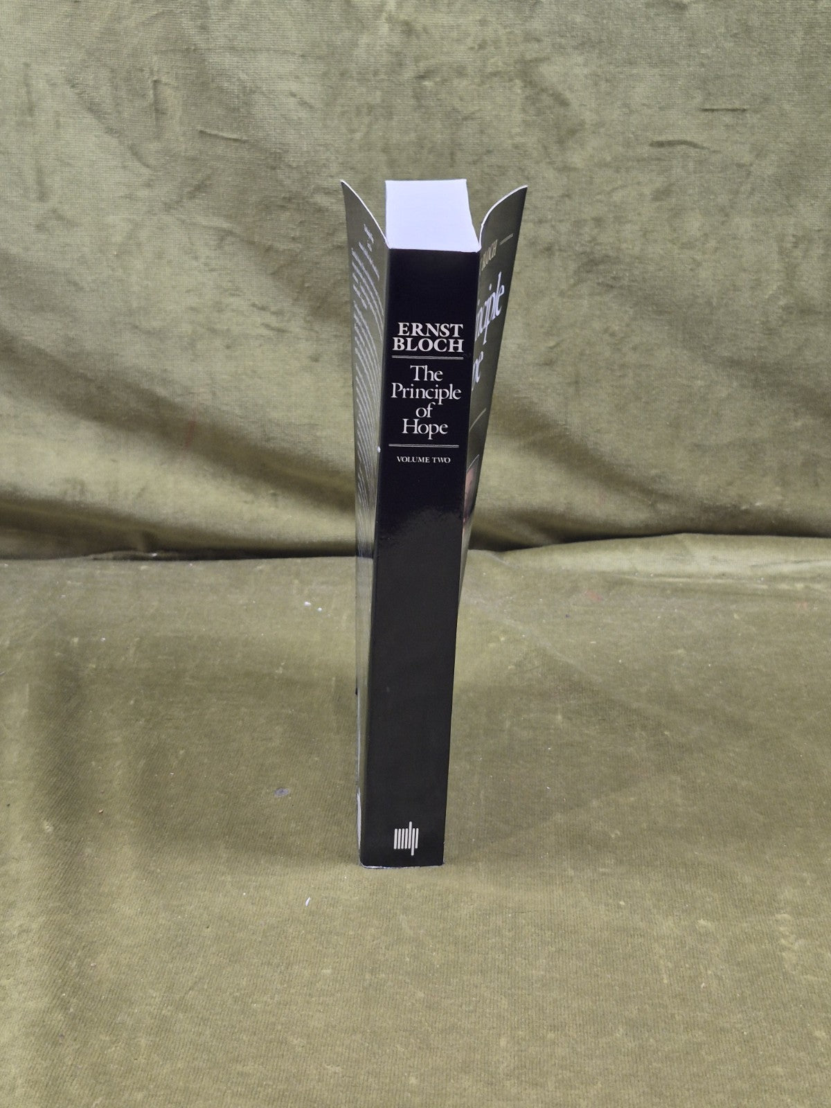 The Principle of Hope, Vol. 2 - Ernst Bloch , MIT Press 1959 PB2