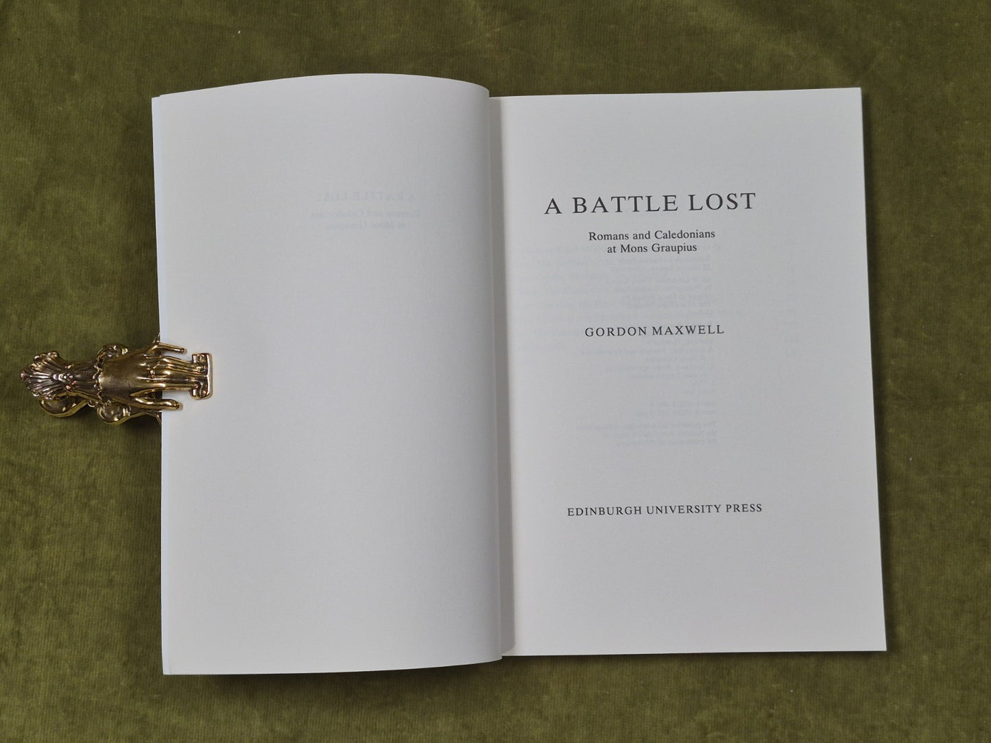 A Battle Lost : Romans and Caledonians at Mons Graupius Gordon Maxwell 1990 1st3