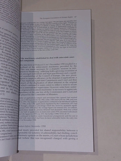 A Guide to Human Rights Law in Scotland By Robert Reed & Jim Murdoch (2001) Pb 2