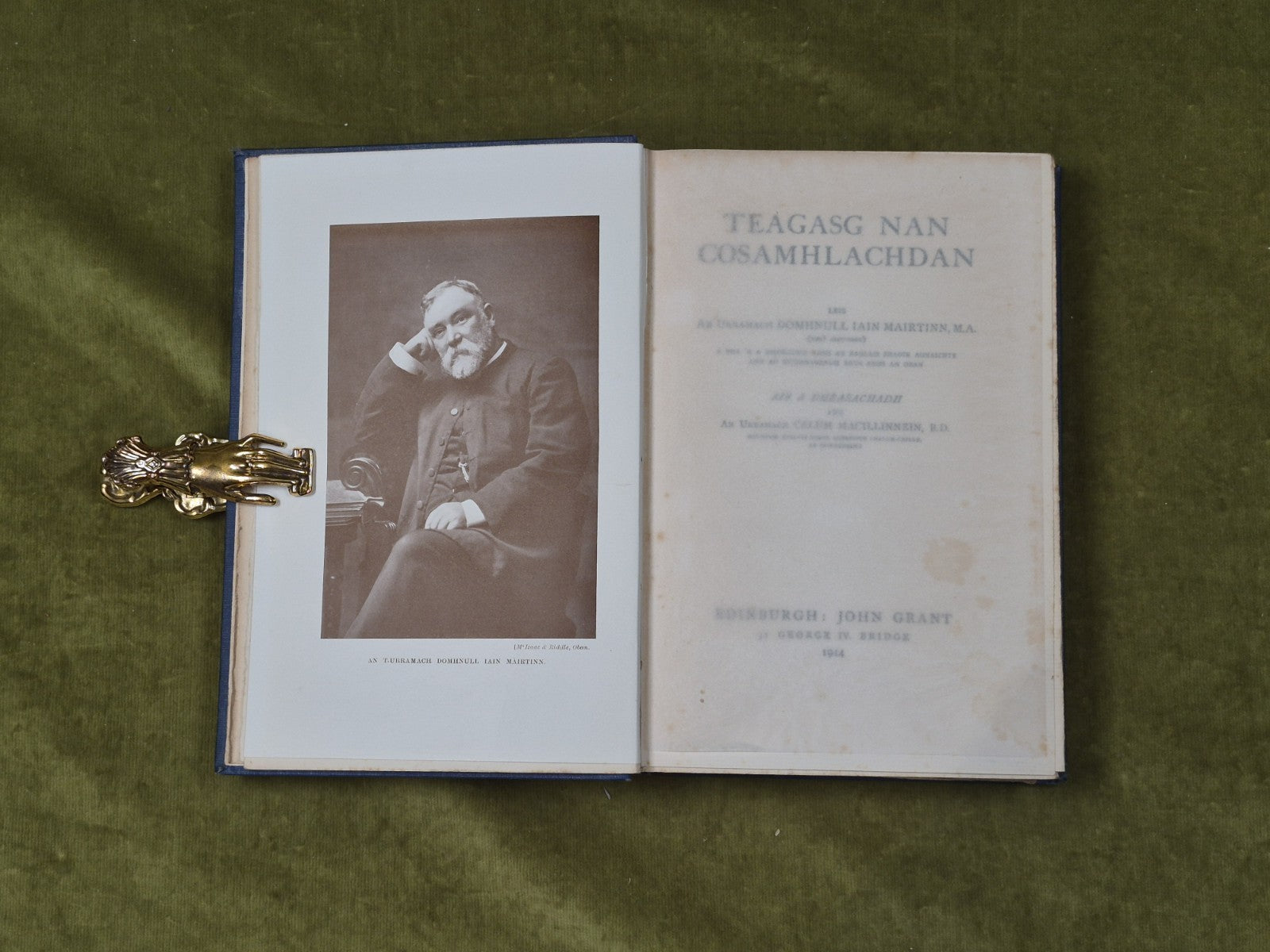 Teagasg Nan Cosamhlachdan - Domhnull Iain Mairtinn , John Grant 19146
