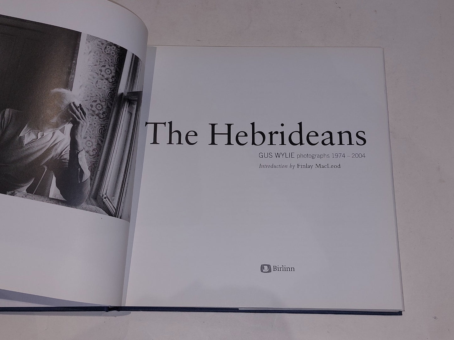The Hebrideans Gus Wylie Photographs 1974  2004 (2005) [Birlinn] Hb Book3