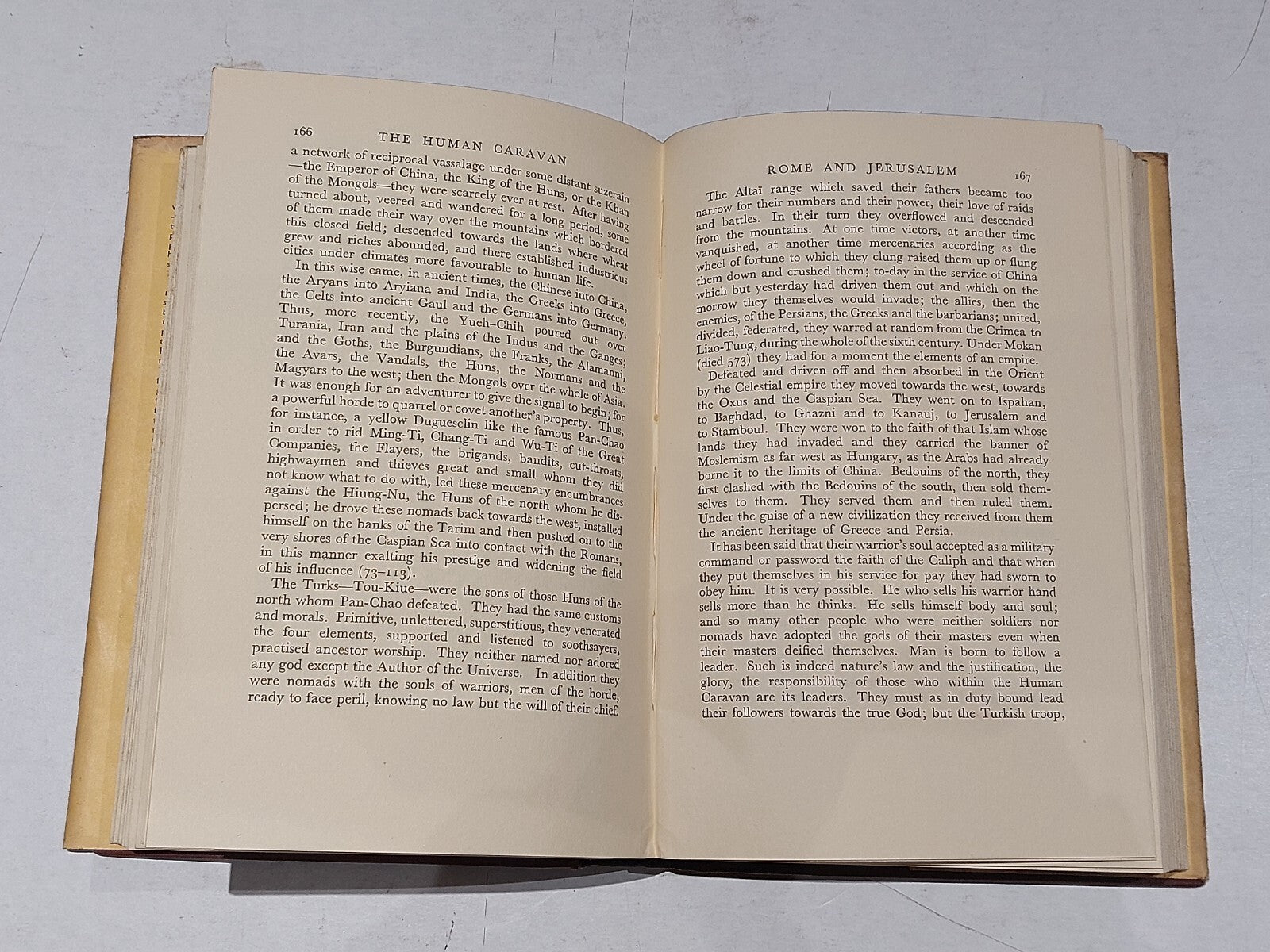 The Human Caravan By Comte / Jean Du Plessis, Sheed & Ward (1938) Hb Book3