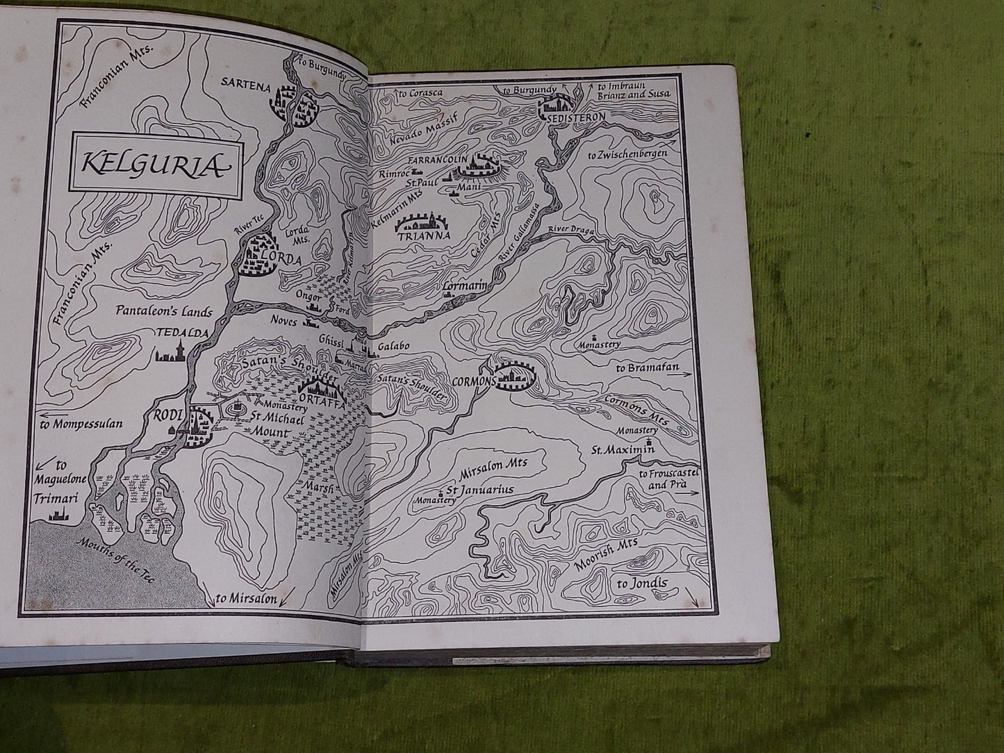 The Badger of Ghissi  Wolf von Niebelschutz (1963) [George Allen & Unwin] Hb4