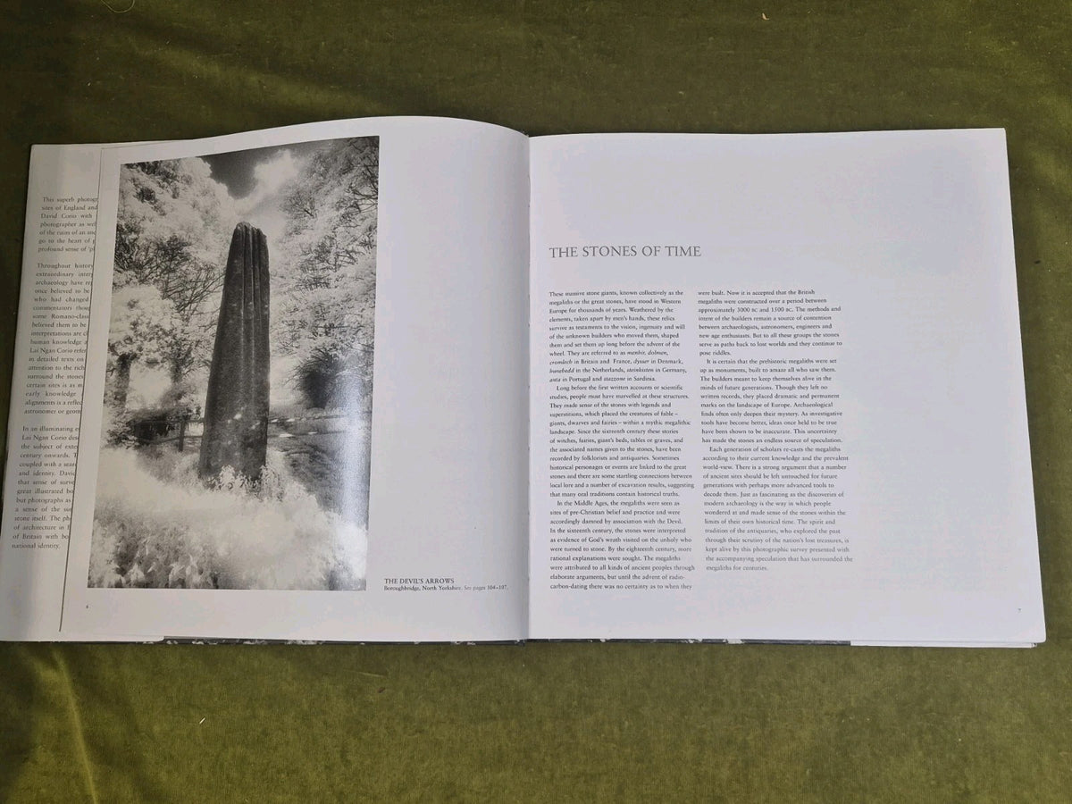 Megaliths the Ancient Stone Monuments of England & Wales David & Lai Ngan Corio4