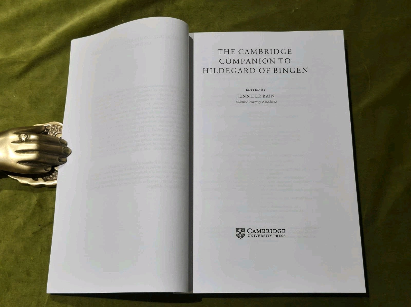 The Cambridge Companion to Hildegard of Bingen - Jennifer Bain - 2021 Paperback 3