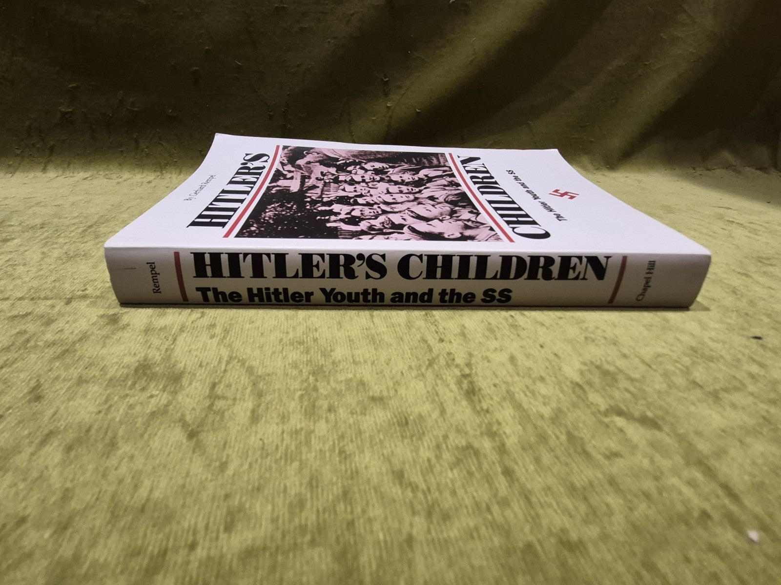Hitler's Children: The Hitler Youth and the SS (Paperback or Softback) 19892