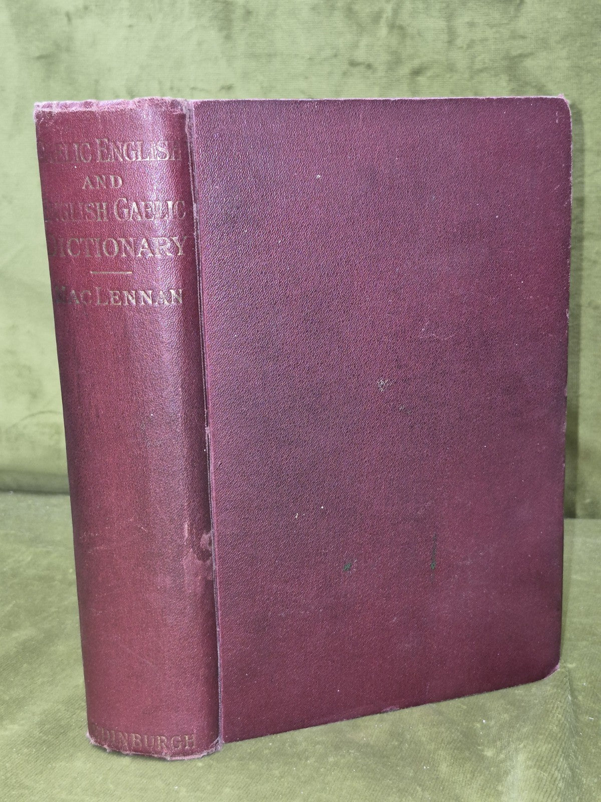 A Pronouncing and etymological dictionary of the Gaelic language 19250