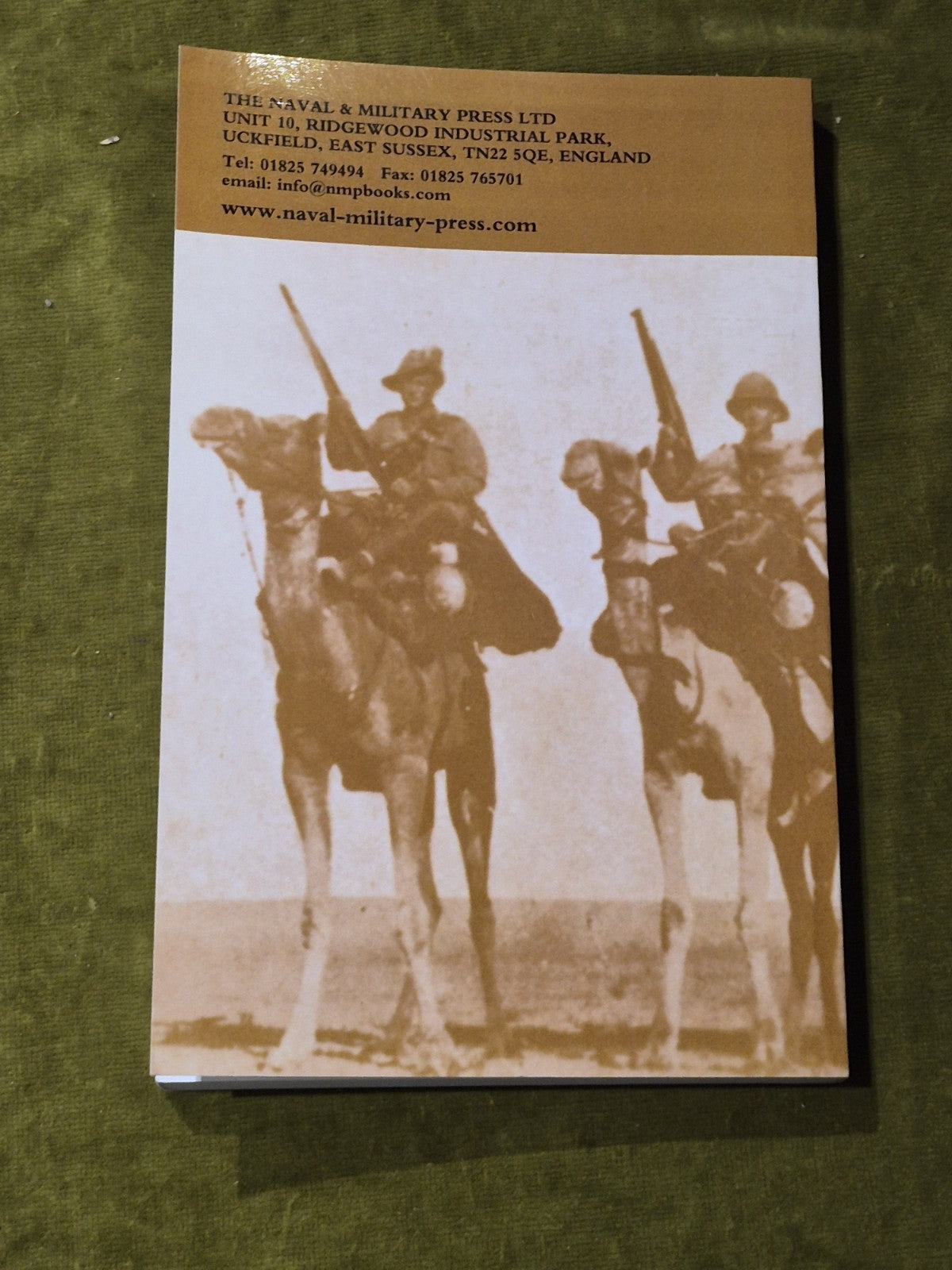 J. Robertson - With the Cameliers in Palestine - New paperback or soft - X555z1