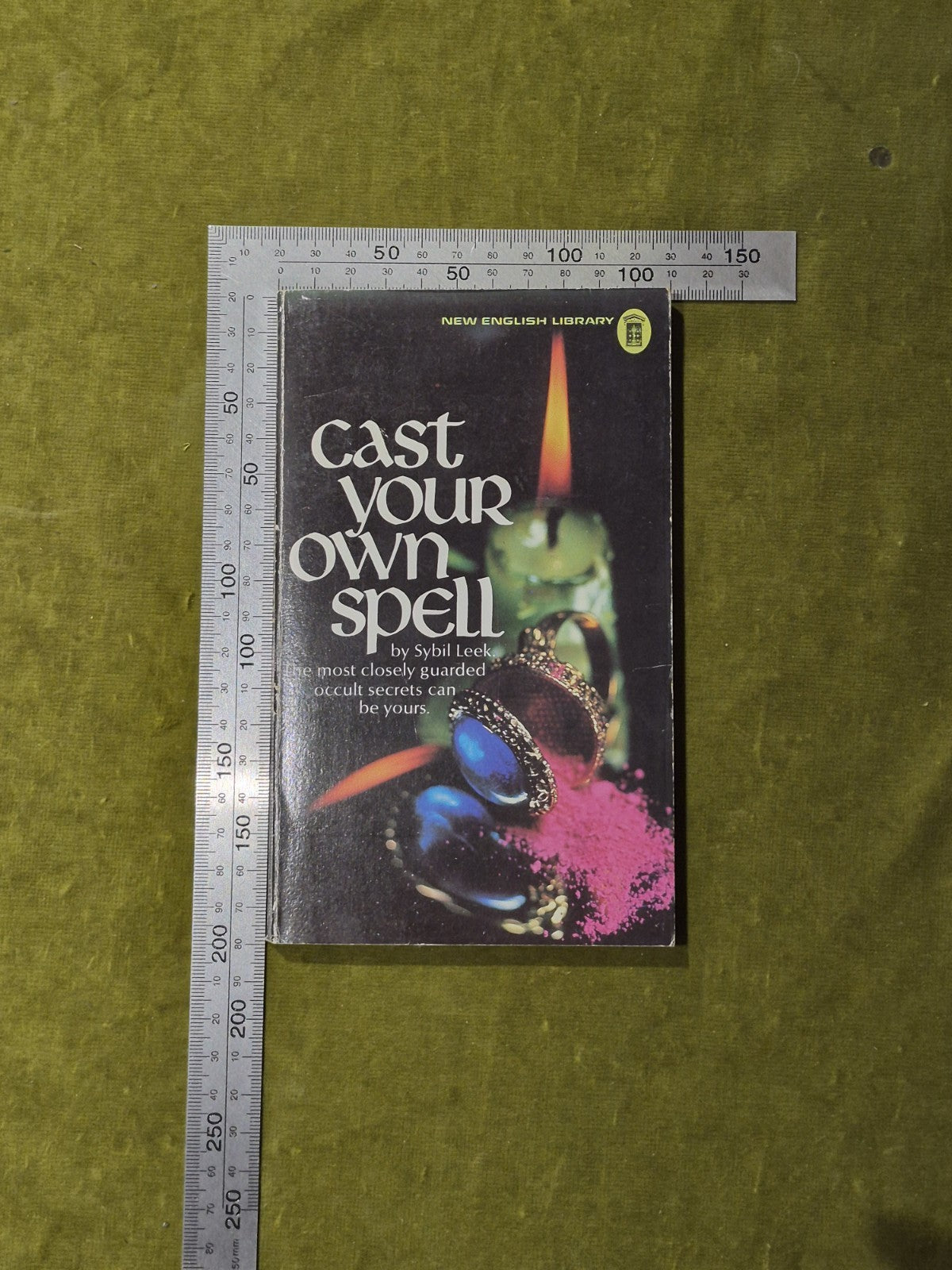 Cast Your Own Spell by Sybil Leek 1970 New English Library Paperback3