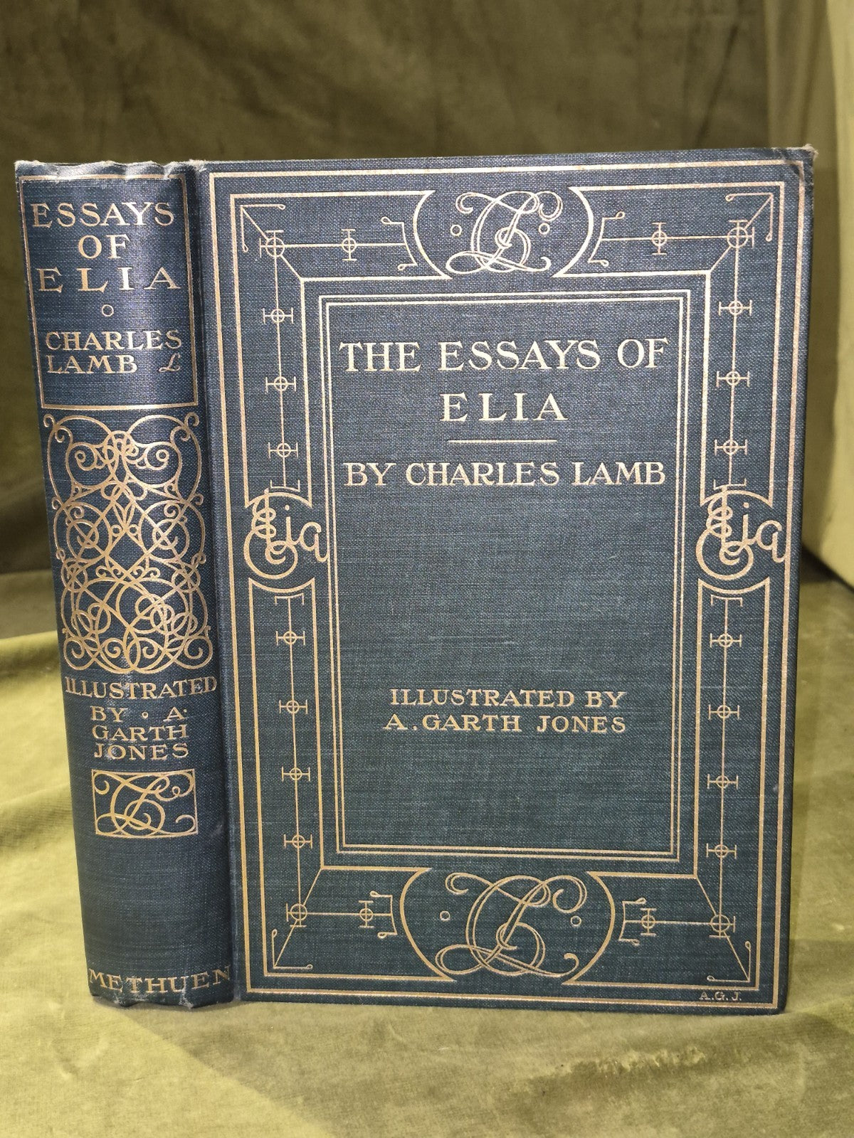 Essays of Elia by Charles Lamb illus. A. Garth Jones (1902)1