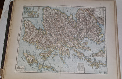 Andree’s Handatlas &  Diercke Welt Atlas17