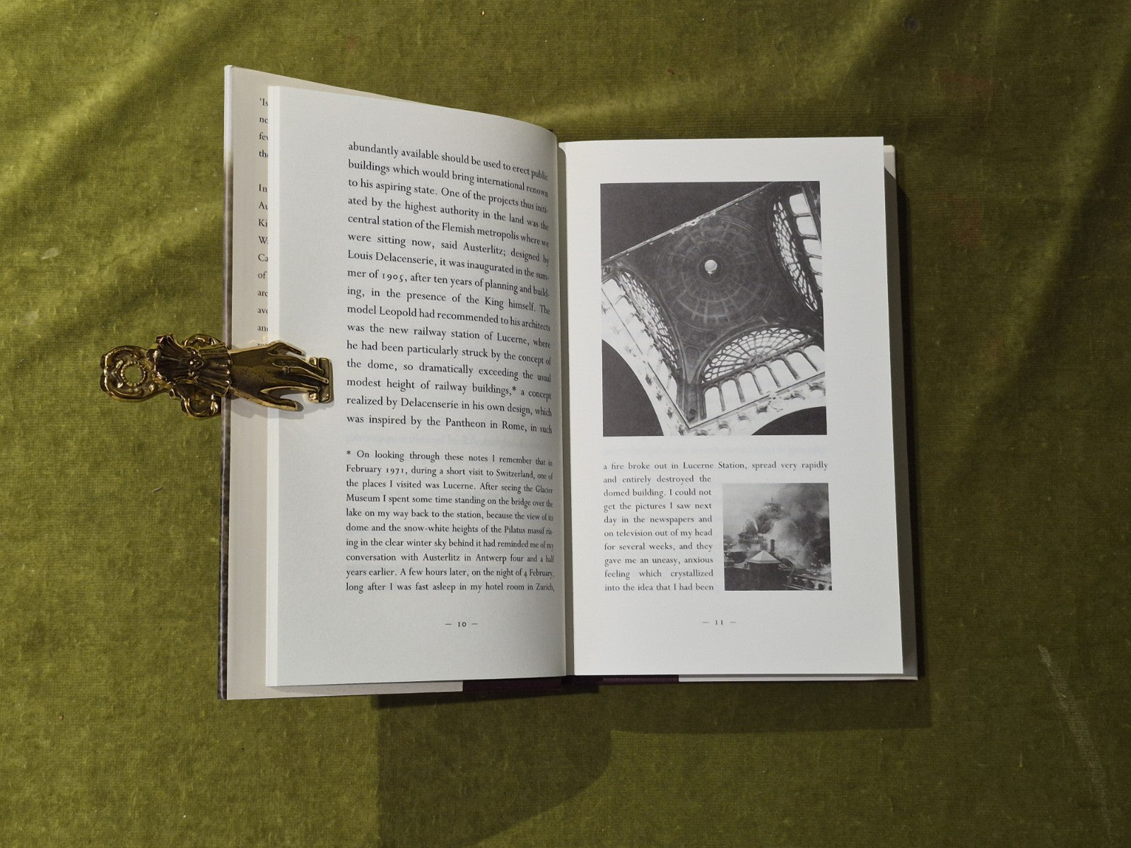 Austerlitz by W. G. Sebald , Hamish Hamilton 1st/1st UK ed 2001 , HB DJ5