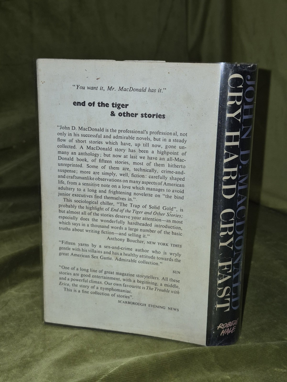 MacDonald, John D.  (1969 First UK Edition Hardback) Cry Hard, Cry Fast1