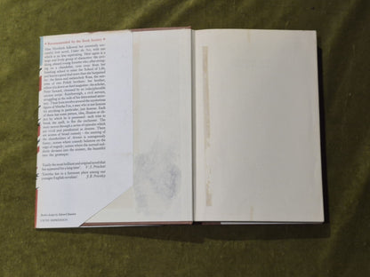 THE FLIGHT FROM THE ENCHANTER - Iris Murdoch , Chatto & Windus 1966 HB DJ3