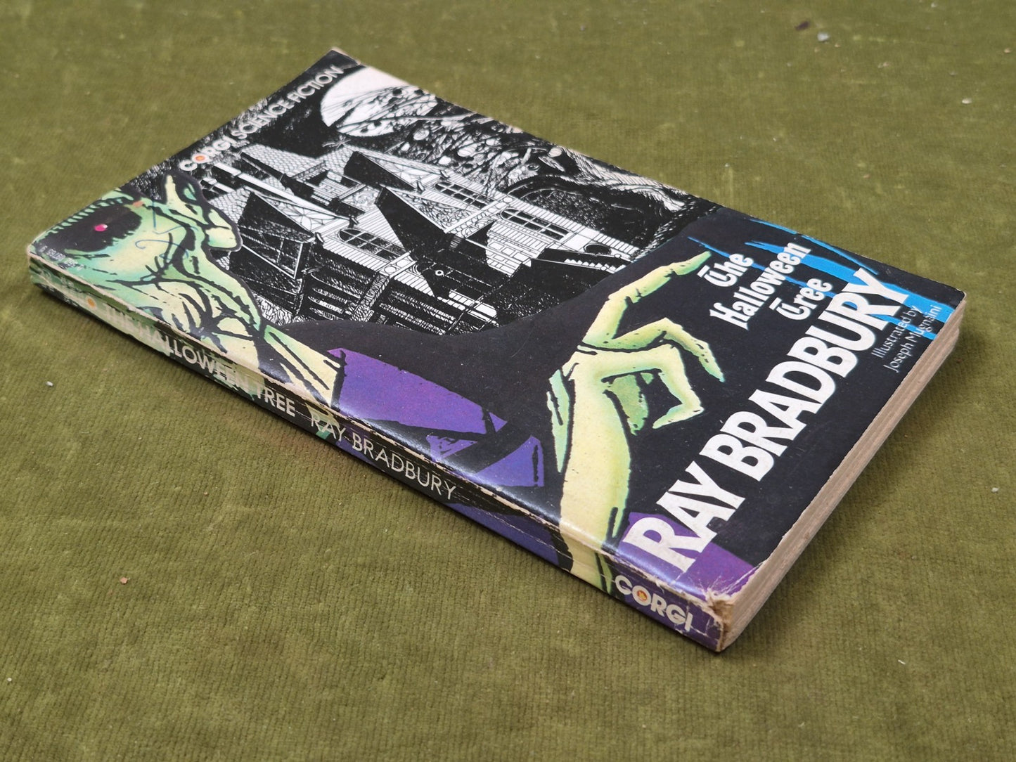 The Halloween Tree by Ray Bradbury Corgi 1975 Joseph Mugnaini2