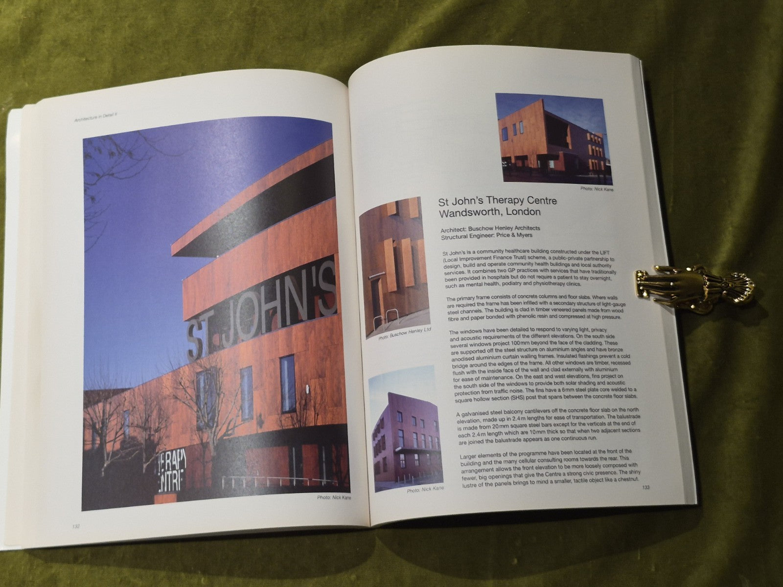 Architecture in Detail II - Paperback Graham Bizley 20105