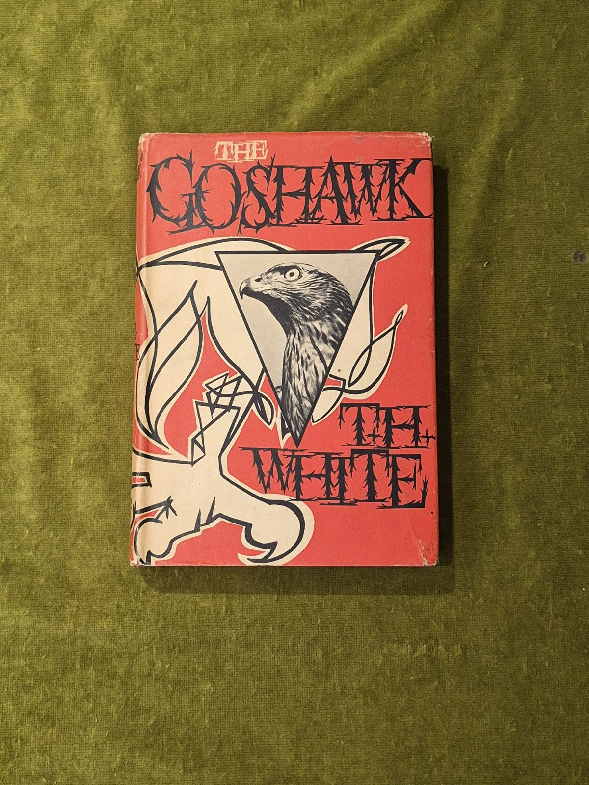 The Goshawk - T H White Jonathan Cape - 1951 1st Edition0