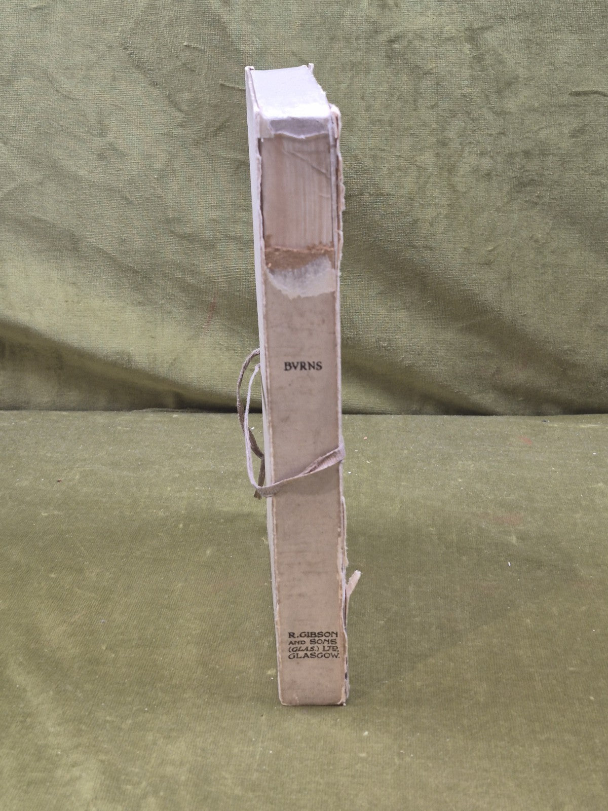 Facsimile of the 1786 Kilmarnock Edition of Burns Poems - R Gibson & Sons in Box2