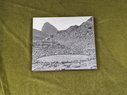 Richard Long : Walking in Circles , The South Bank Centre, 19912