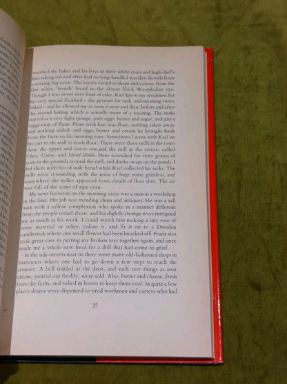 Heritage of the Kaiser's Children : an Autobiography / Ruth Michaelis-jena Hb 4