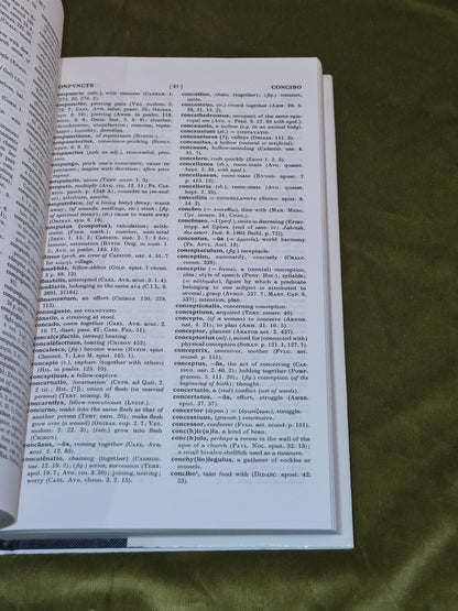 Glossary of Later Latin to 600 AD - Alexander Souter - Oxford Press - 1996 Hb/Dj6