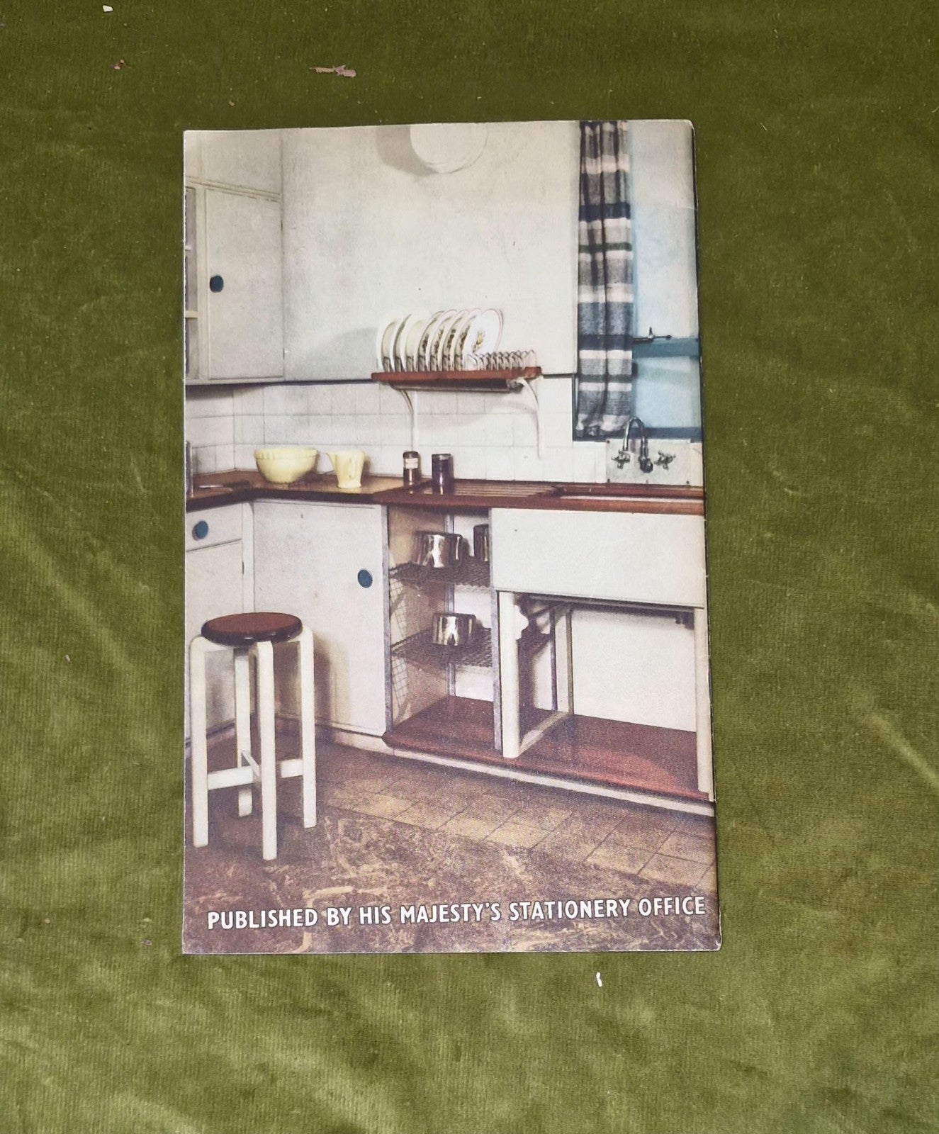 New Home (1946) Council of Industrial Design: HMSO5