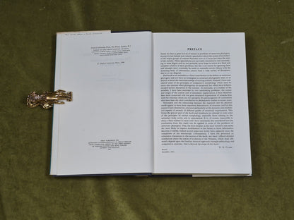 Dynamics in Metazoan Evolution - R. B. Clark , Clarendon Press 1964 HB DJ5